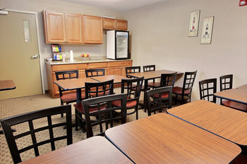 Crestwood Suites Of Newport News Kültér fotó